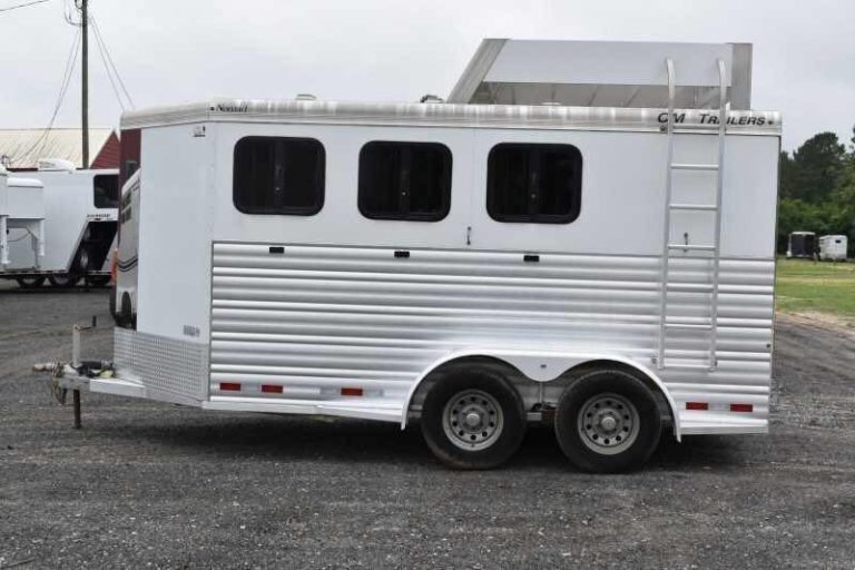 2012 CM 3HBP 3 Horse Trailer - Image 2