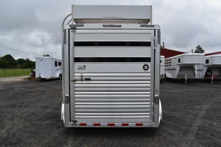 2012 CM 3HBP 3 Horse Trailer - Image 4