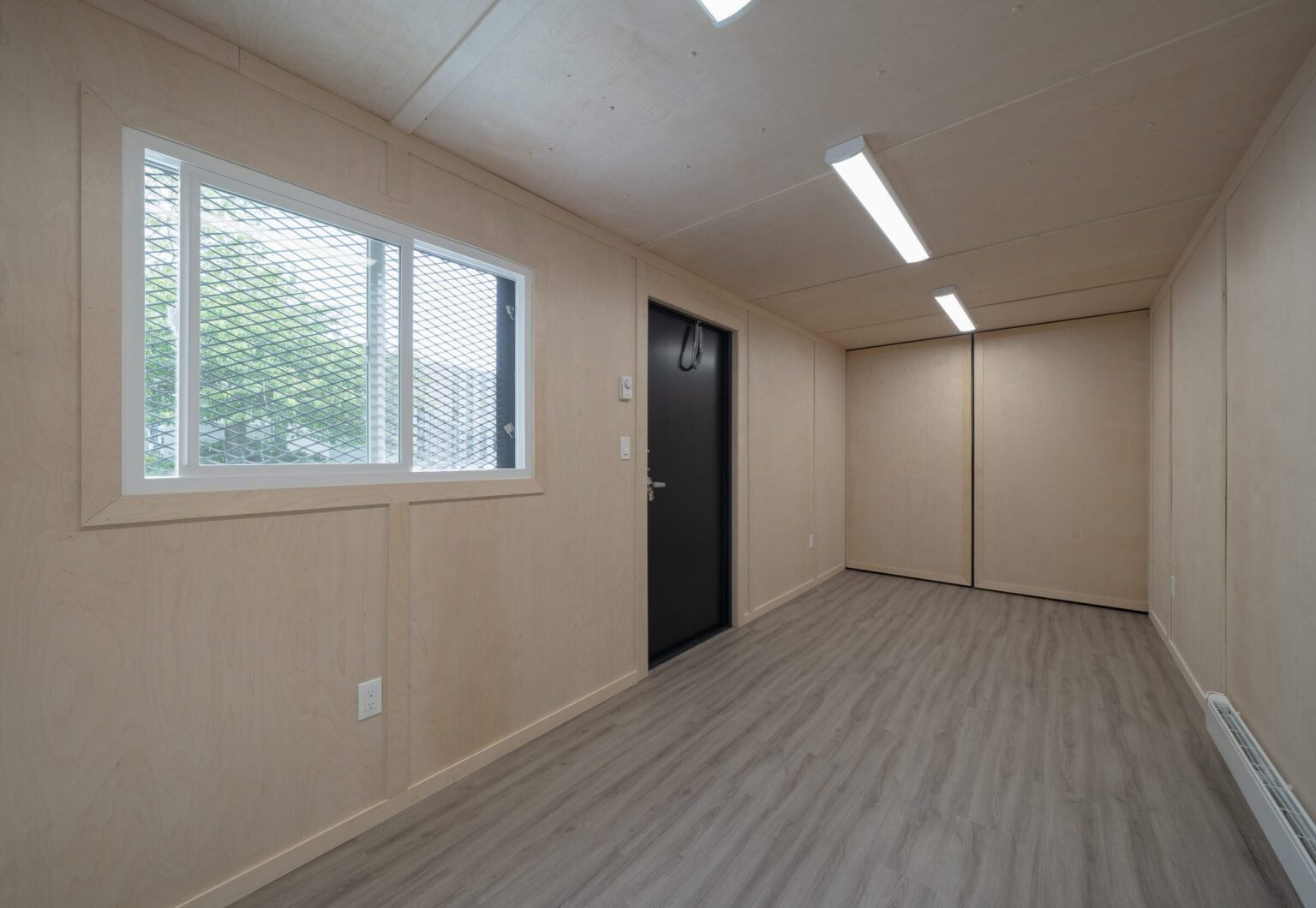 20ft Office Container Vinyl Drywall Finished - Image 3