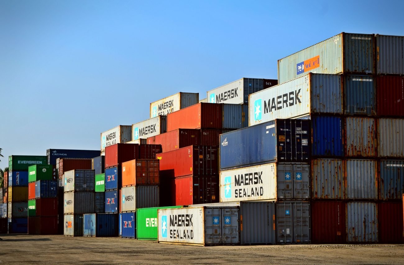 how to insulate a shipping container spray foam method
